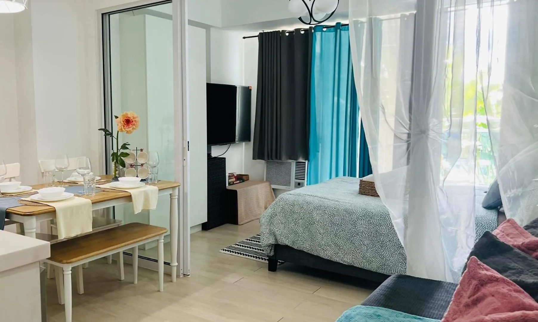 Aparthotel Maldives Suites, Azure Urban Resorts And Residences Paranaque City Philippines